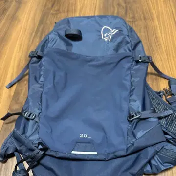 Norrona 백팩 20L 네이비