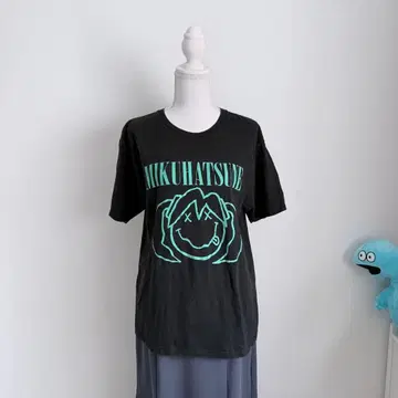 MIKUHATSUNE piit 콜라보 T셔츠