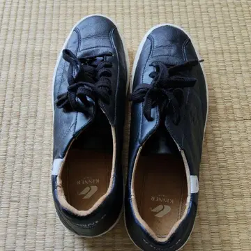 KINNER 스니커즈 블랙 27.5cm 박스 없음