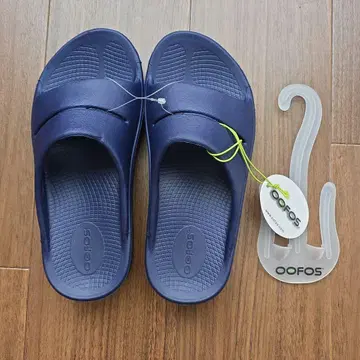 OOFOS 우포스 우아 리커버리 샌들 네이비 23cm
