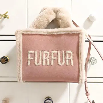 FURFUR * 무스탕 로고 토트백 [ PNK ]