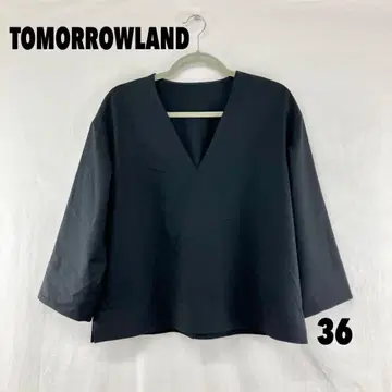W455T TOMORROWLAND V넥 티셔츠