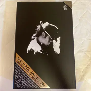 Hot Toys Michael Jackson Billie Jean