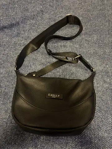 D.KELLY 숄더백 새상품급 디케리 블랙