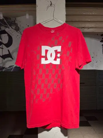 DC SHOES T셔츠 레드 올 패턴 로고 프린트