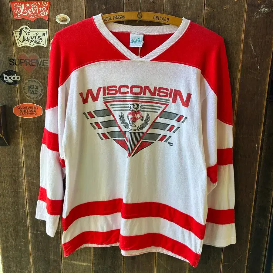 80s Vintage Wisconsin Hockey Jersey Made in USA