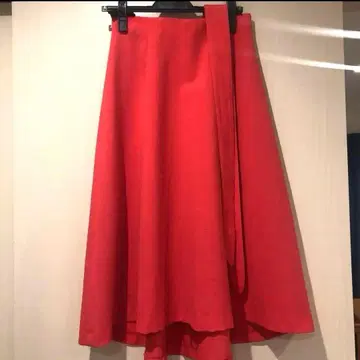 스트로베리 필드 플레어 스커트
