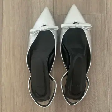 유나이티드 애로우즈 RUBAN 37 실버