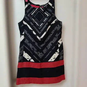 Desigual 슬리브리스 원피스