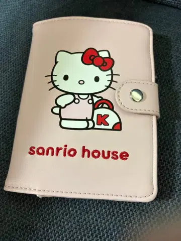 sanrio house 산리오 하우스 헬로키티 여권 케이스 핑크