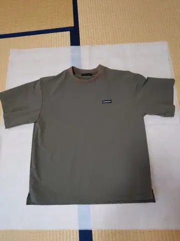 COOCHUCAMP 쿠츄캠프 T셔츠 카키