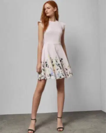 새상품 TED BAKER 사이즈 0