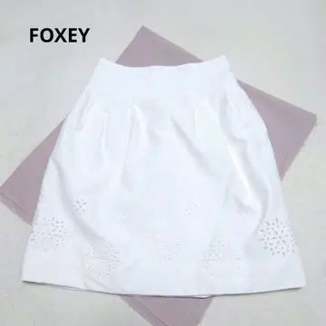 폭시 플라워 컷워크 턱 스커트 (40) 화이트 면