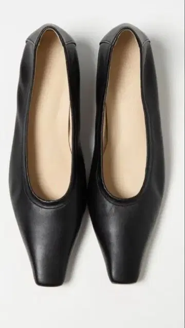 ODETTE E ODILE 소프트 탑 펌프스 45 블랙 24cm