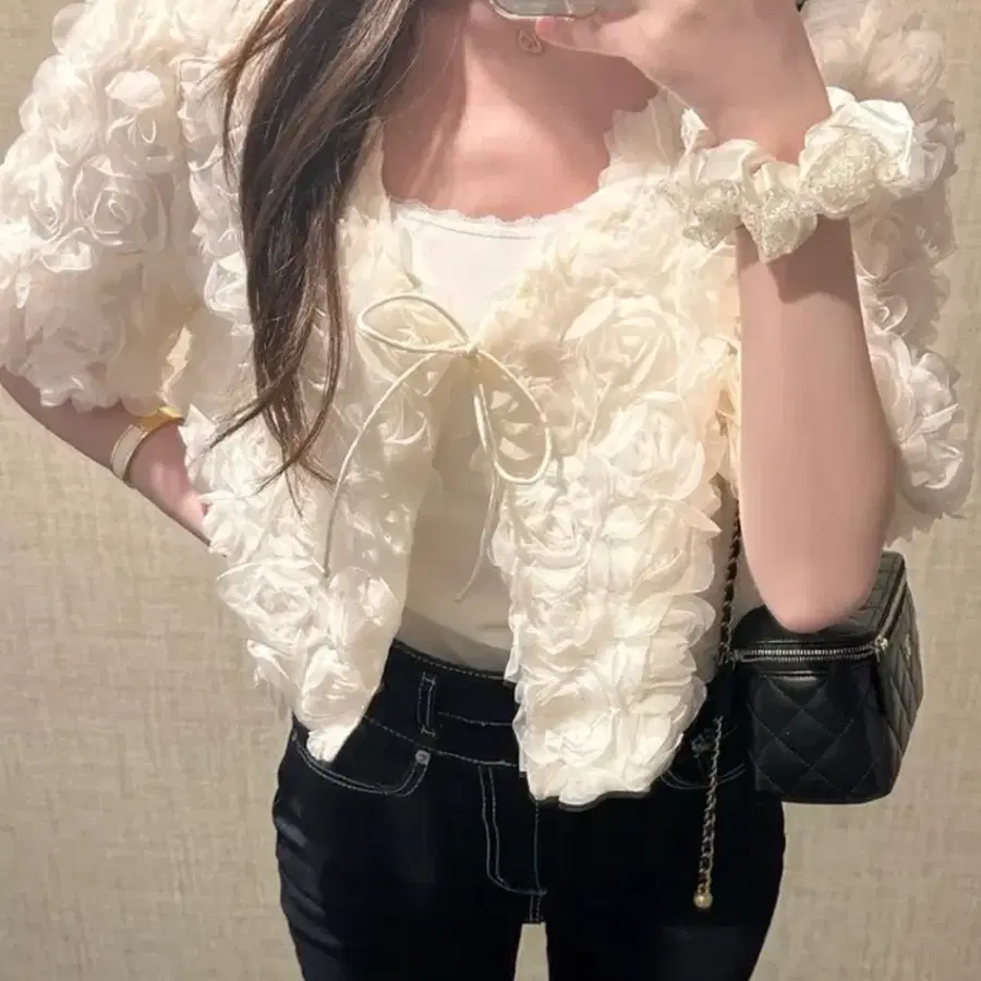 [새상품] 로즈 입체 플라워 가디건 아이보리