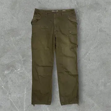 BEAMS PLUS dip 6 포켓 밀리터리 팬츠