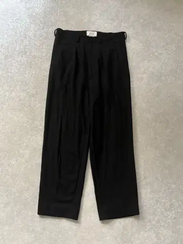 YOKE 19AW 1TUCK WIDE TROUSERS 일본제 S 사이즈