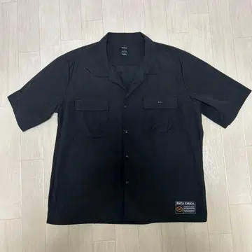 [ 새상품급 ] RVCA 반팔 셔츠 블랙 M 사이즈