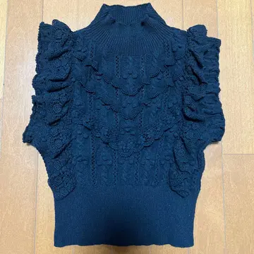 ZARA 슬리브리스 니트 프릴 블랙 M
