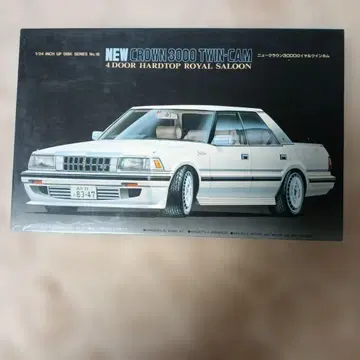 절판 CROWN 3000 TWIN-CAM 1/24 당시 물건