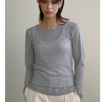 어그스트 레이어드 티 블랙 / 그레이 (UGST RIBBED LAYERED TEE)
