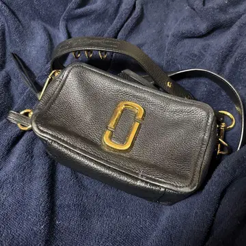 MARC JACOBS 블랙 숄더백