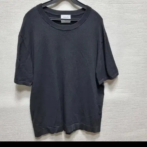 v143 반팔 티셔츠