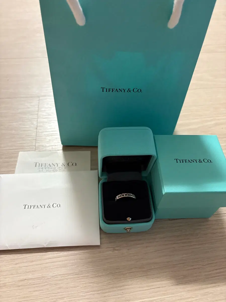 티파니앤코 트루 내로우 링 화이트 골드 3.5mm
