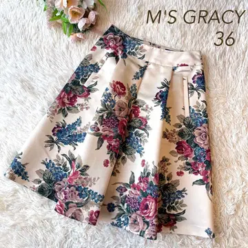컨디션 최상 M'S GRACY 플라워 모티브 플레어 스커트 베이지 36