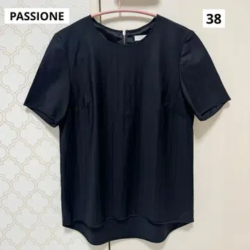 [ 새상품급 ] PASSIONE 울 혼방 스트라이프 패턴 백 지퍼 블라우스 38