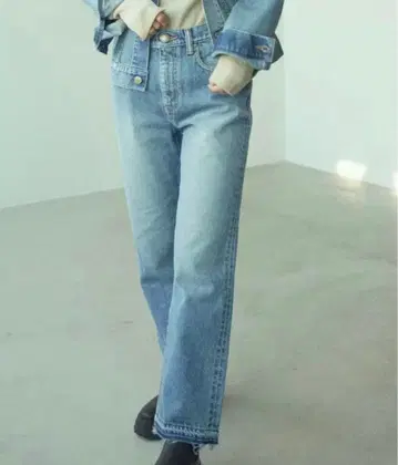 Black by MOUSSY TUANI 블루 데님 24인치