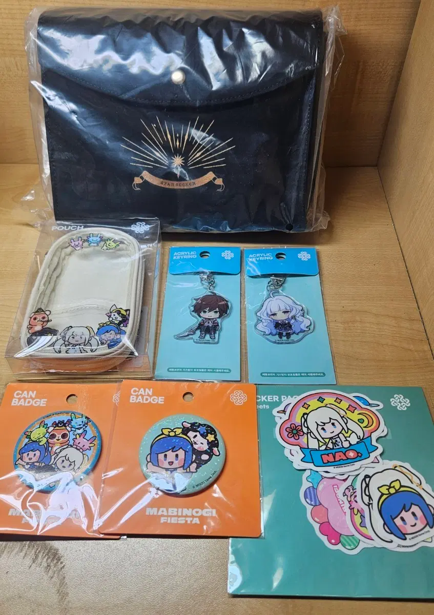 마비노기 20주년 타로카드 캔뱃지 파우치 아크릴키링 새제품 일괄 팝니다