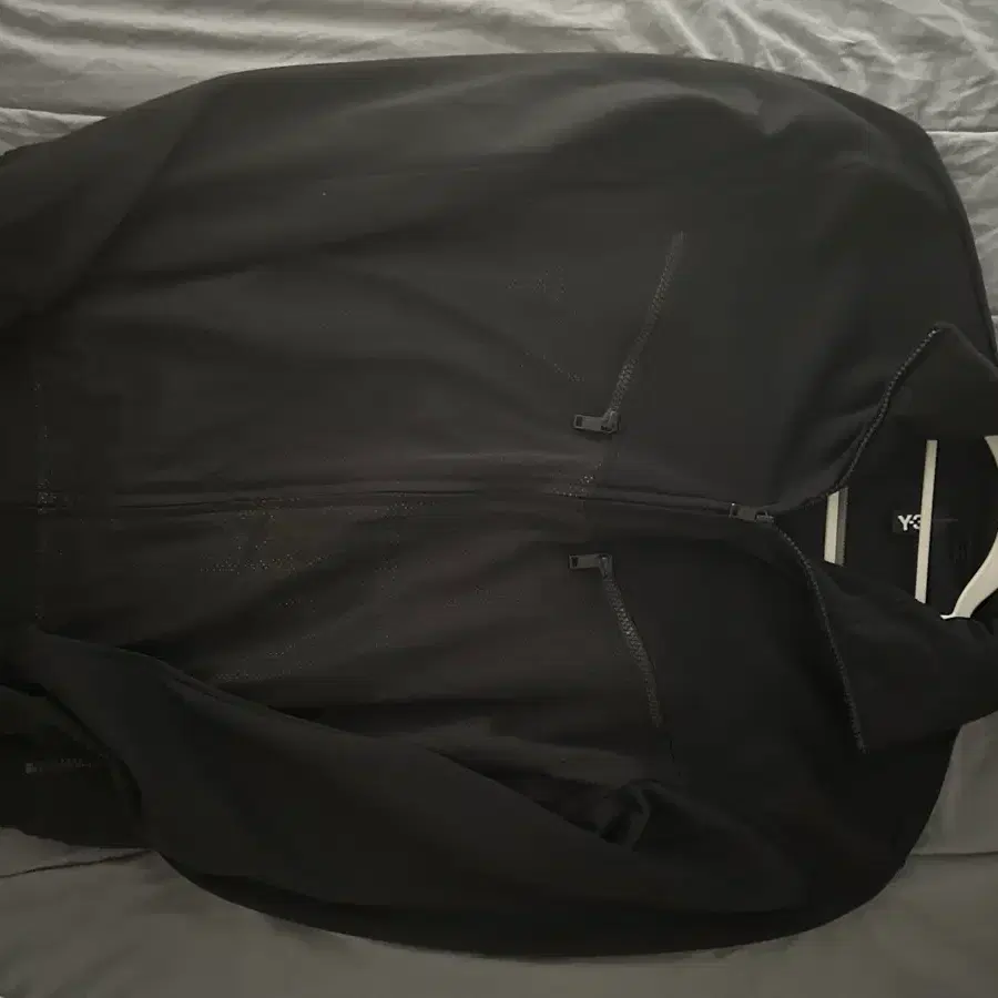 Y-3 요지야마모토