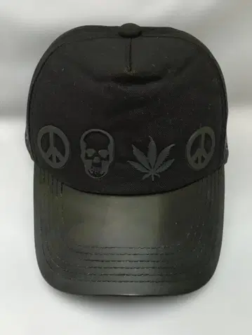 루시안 페라피네 캡
