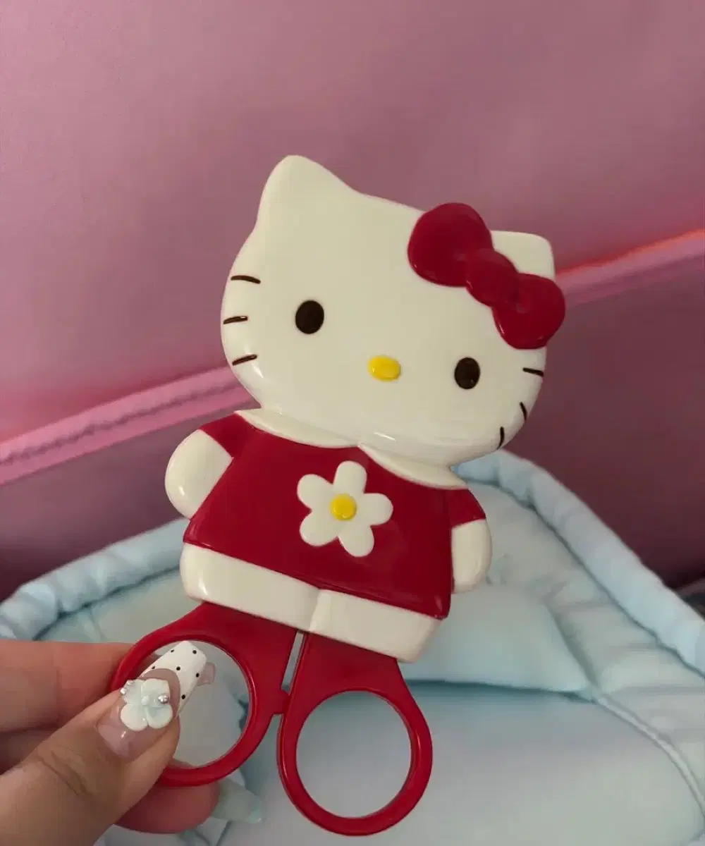 고전키티 레드 가위