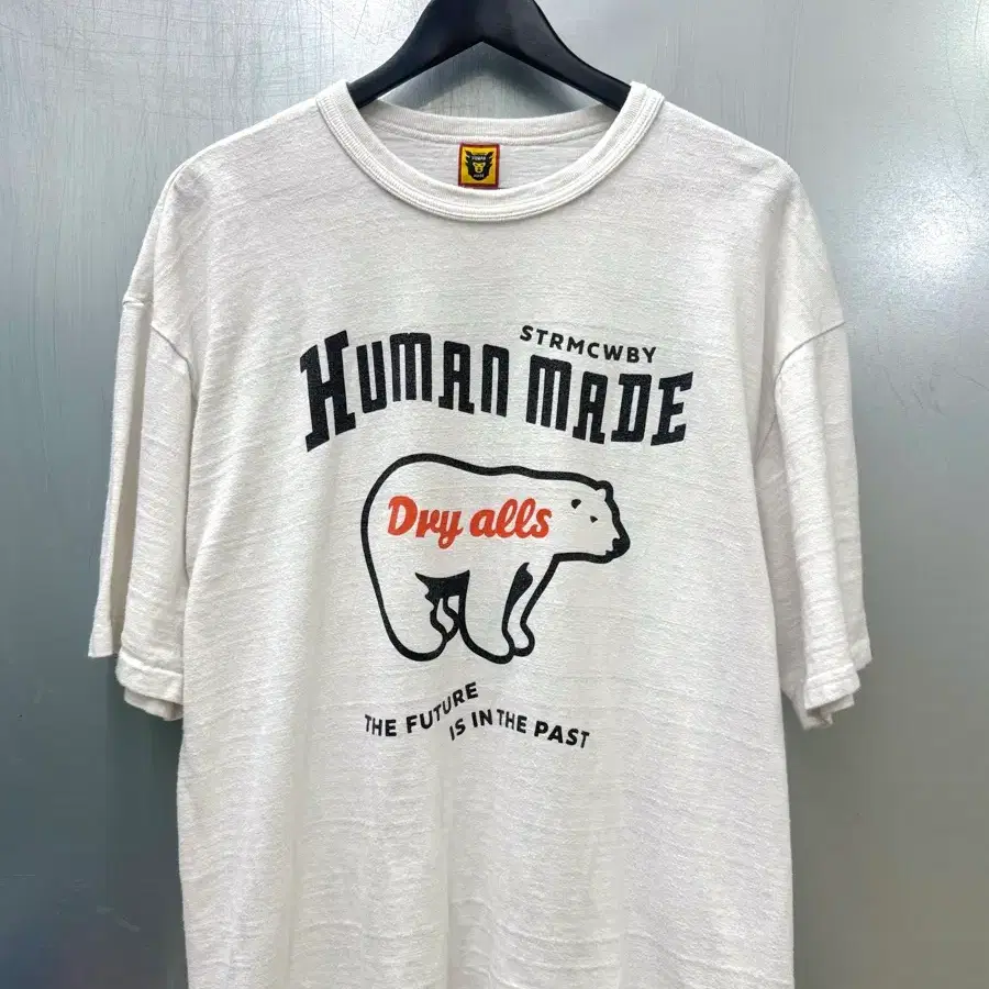 Human Made 휴먼메이드 화이트색상 베어 그래픽 반소매 티셔츠