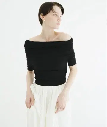 CLANE/클라네/DRAPED OFF SHOULDER H/S TOPS