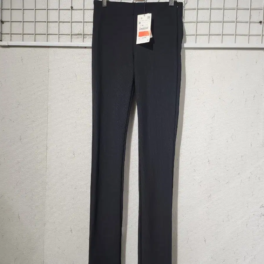 ZARA 블랙 레깅스 팬츠 M사이즈