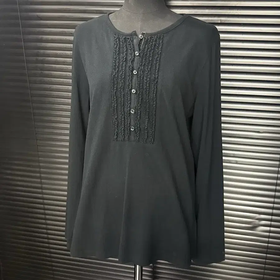 엘엘빈 러플 헨리넥 긴팔티 블랙 M 95 일본 로리걸 갸루 고스 펑크