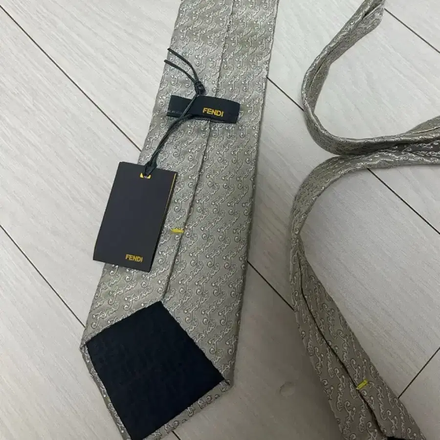 Fendi 펜디 실크 자카드 넥타이