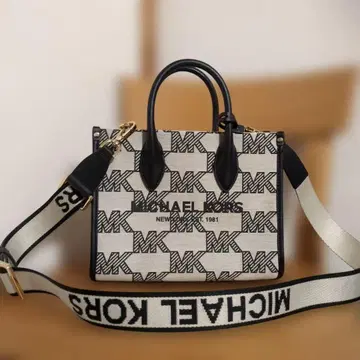 컨디션 최상 MICHAELKORS 숄더백