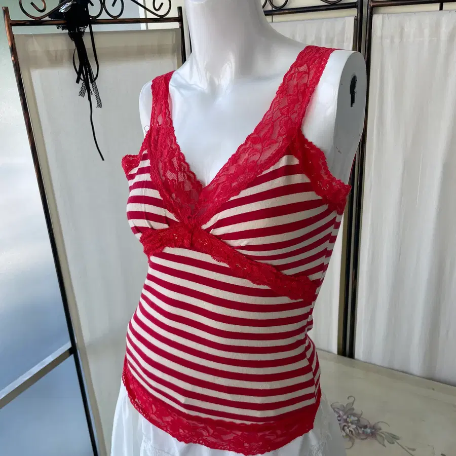 red lace stripe sleeveless