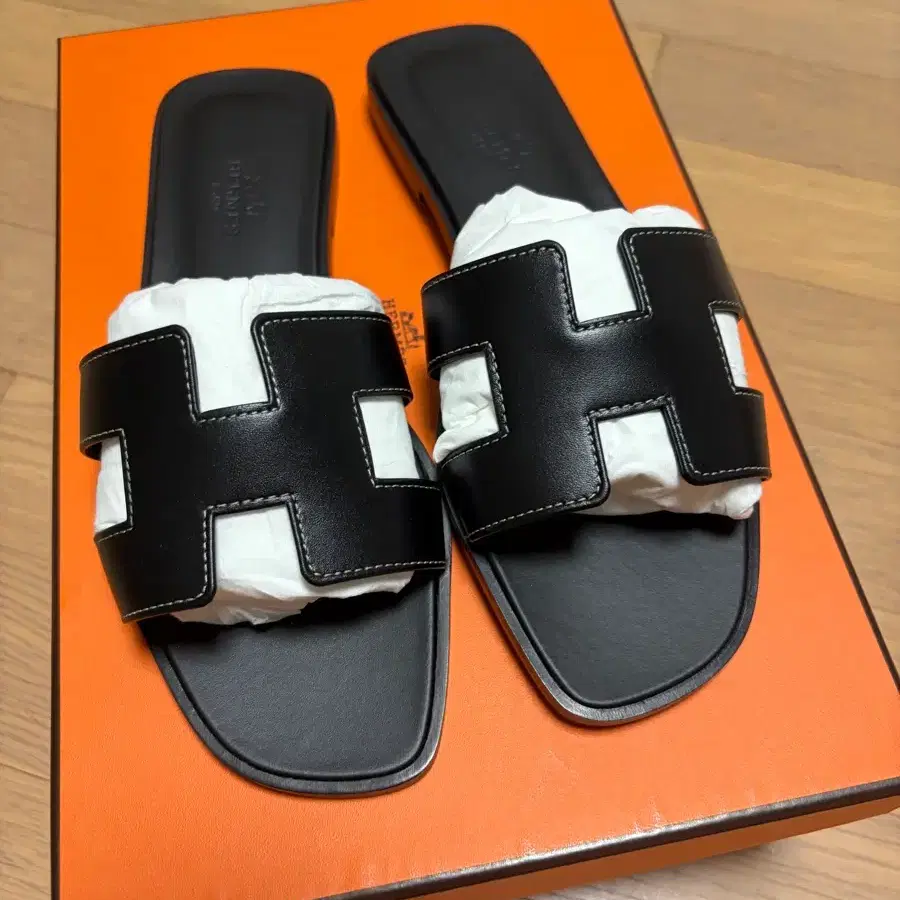 에르메스 오란 블랙 새제품 36.5