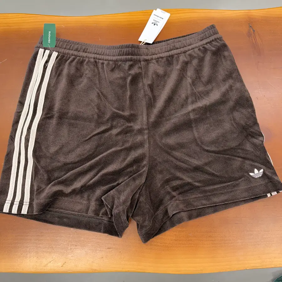 아디다스 x 웨일즈 보너 테리 쇼츠 브라운 새상품 (TG/XL)