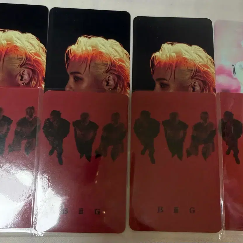 빅뱅콘서트 특전 포카 판매합니다