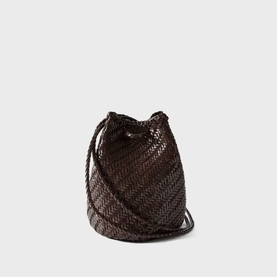 드래곤 디퓨전 폼폼 더블 점프 슬링백팩 8838 dark brown