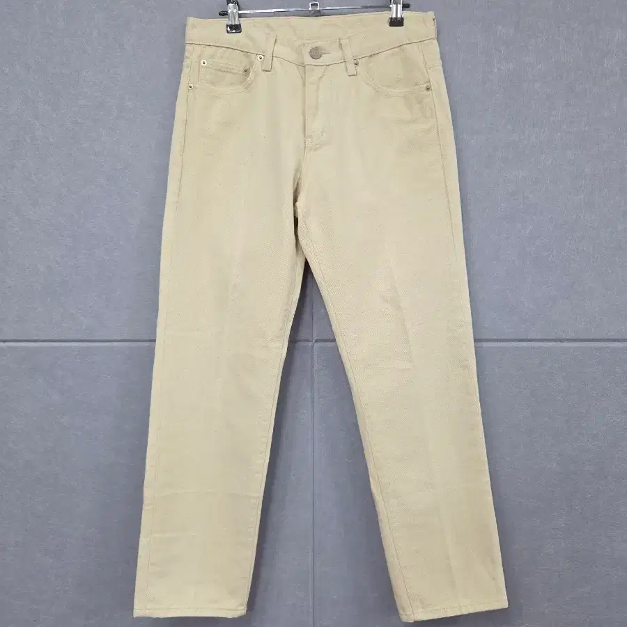 브랜디드 Lot 1931 크림 스트레이트 데님 팬츠