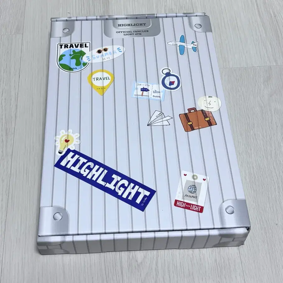 하이라이트 공식 4기 키트