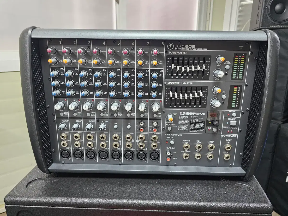 Mackie PPM608 8채널 파워드 믹서 팝니다