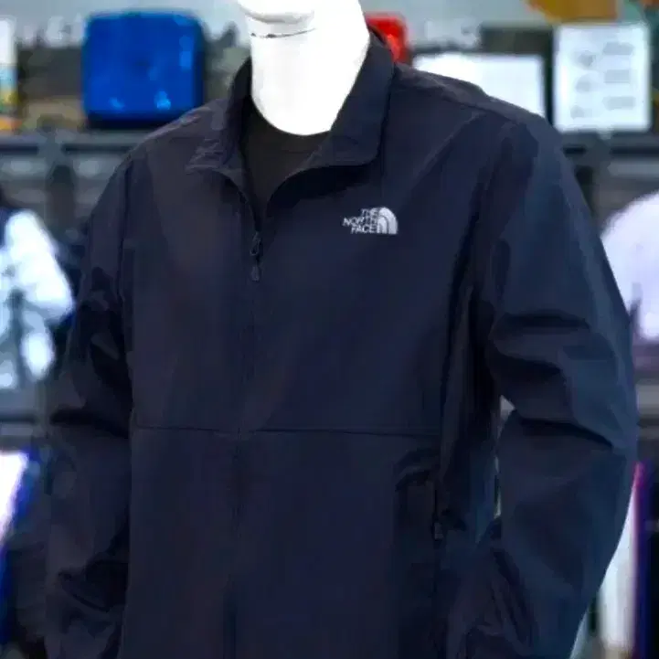 노스페이스 경량 바람막이 헤우스 자켓 100L 새제품 네이비컬러
